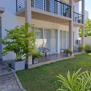 Silina Airport Transit & Bed & Breakfast Katunayaka